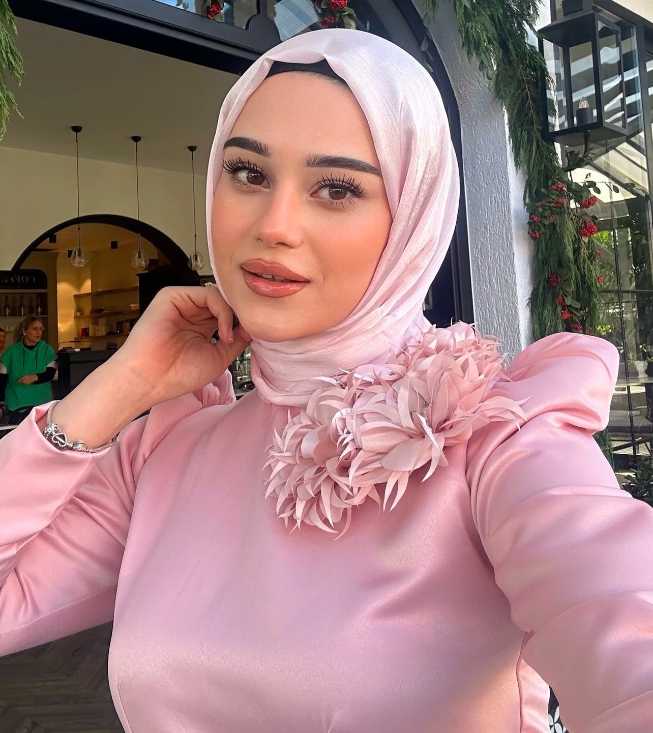 Konyaaltı Olgun Bayan Escort Elif