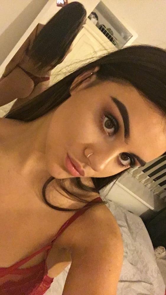 Işıklar Güzel Gülüşlü Partner Escort Reyhan